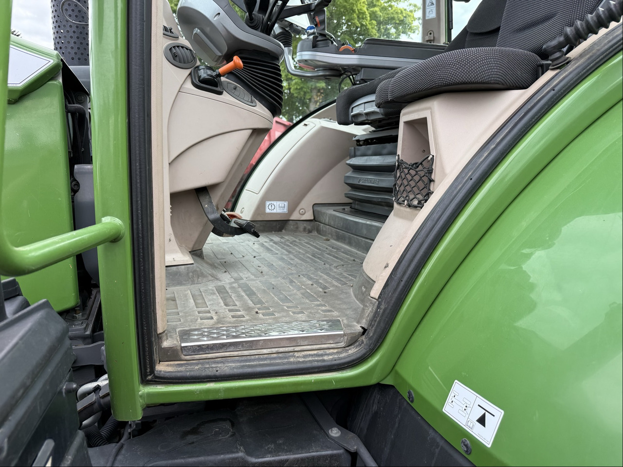Fendt 724 Vario S4 ProfiPlus - Farm tractor: picture 5 Fendt 724 Vario S4 ProfiPlus - Farm tractor: picture 5