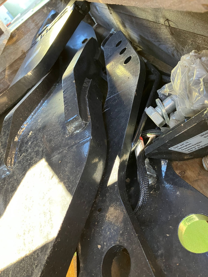 Fendt Frontlader - Anbauteile - Front loader for tractor: picture 2 Fendt Frontlader - Anbauteile - Front loader for tractor: picture 2