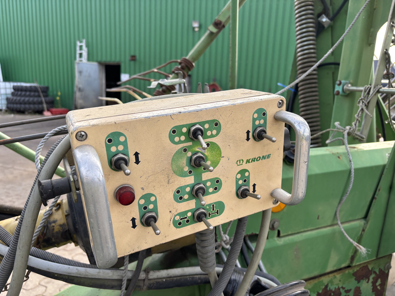 Krone Swadro Serie - Tedder/ Rake: picture 3 Krone Swadro Serie - Tedder/ Rake: picture 3