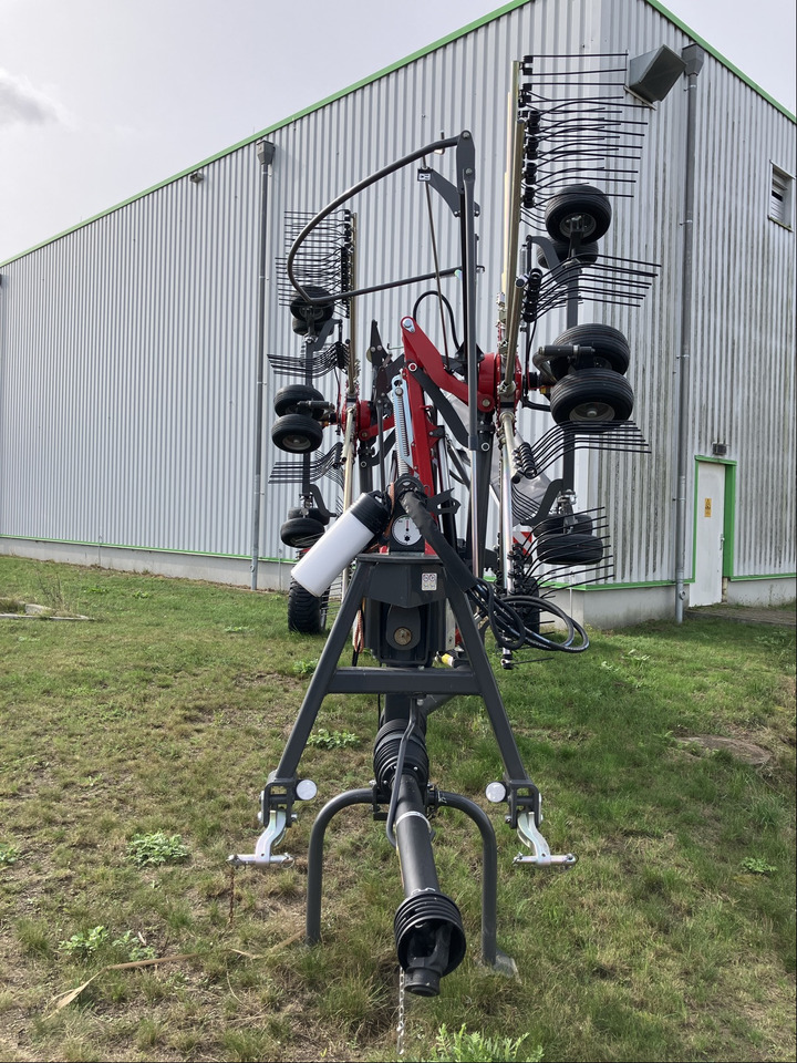 Massey Ferguson RK 842 SD-TRC - Tedder/ Rake: picture 3 Massey Ferguson RK 842 SD-TRC - Tedder/ Rake: picture 3