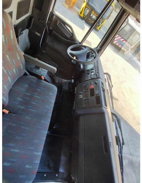 Iveco Eurocargo 1991-2002 - Cab and interior for Truck: picture 4 Iveco Eurocargo 1991-2002 - Cab and interior for Truck: picture 4