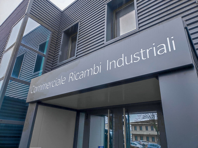 Cab and interior for Truck Mercedes-Benz ATEGO 4 CYLINDERS EURO 5 EURO 6: picture 11