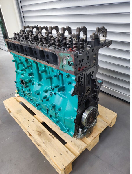 Volvo D13K INJECTOR PUMP 420 460 500 540 - Engine for Truck: picture 1 Volvo D13K INJECTOR PUMP 420 460 500 540 - Engine for Truck: picture 1