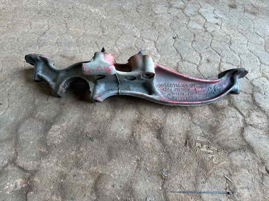 DAF SUSPENSION BRACKET 1896601 - Frame/ Chassis for Truck: picture 1 DAF SUSPENSION BRACKET 1896601 - Frame/ Chassis for Truck: picture 1