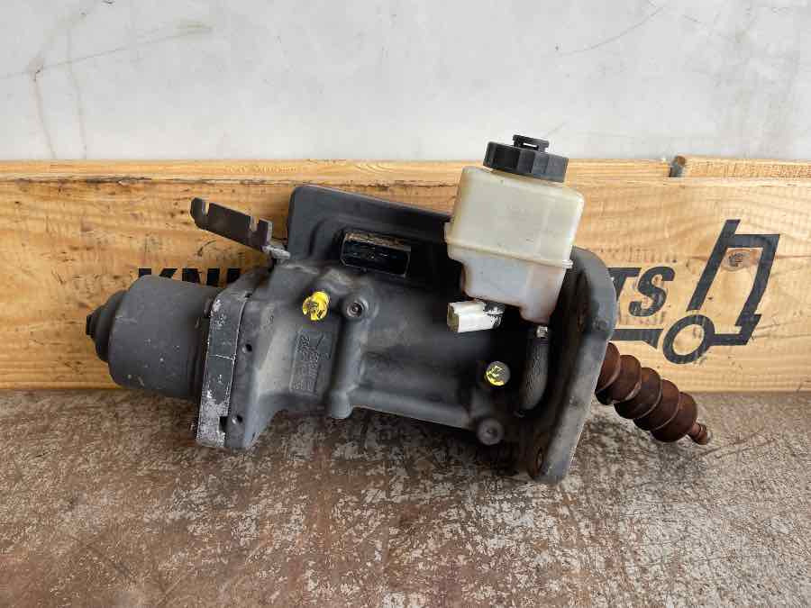 MAN CLUCH BOOSTER 81.30725-6124 - Gearbox and parts for Truck: picture 1 MAN CLUCH BOOSTER 81.30725-6124 - Gearbox and parts for Truck: picture 1
