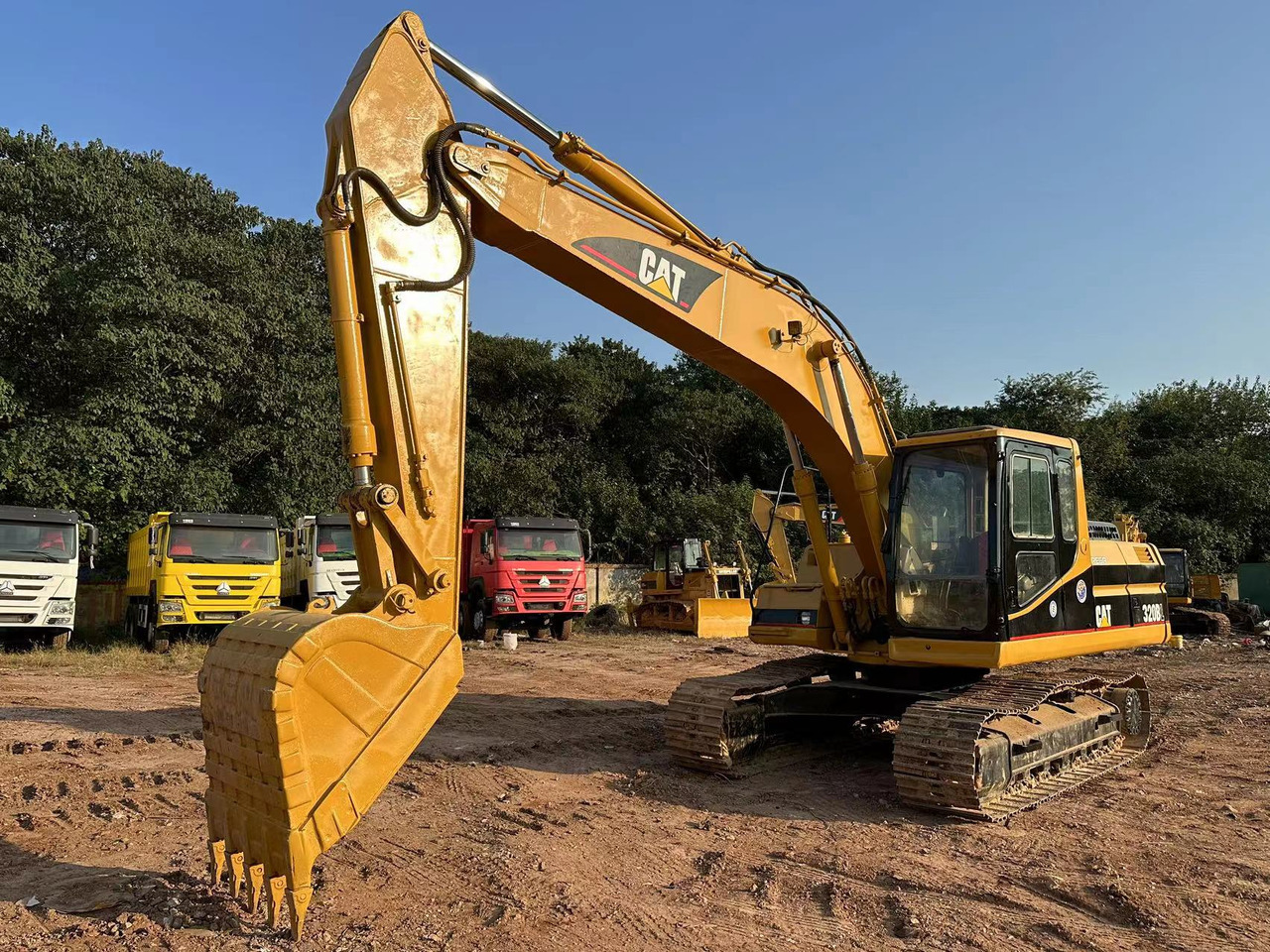 CAT 320B excavator - Crawler excavator: picture 3 CAT 320B excavator - Crawler excavator: picture 3