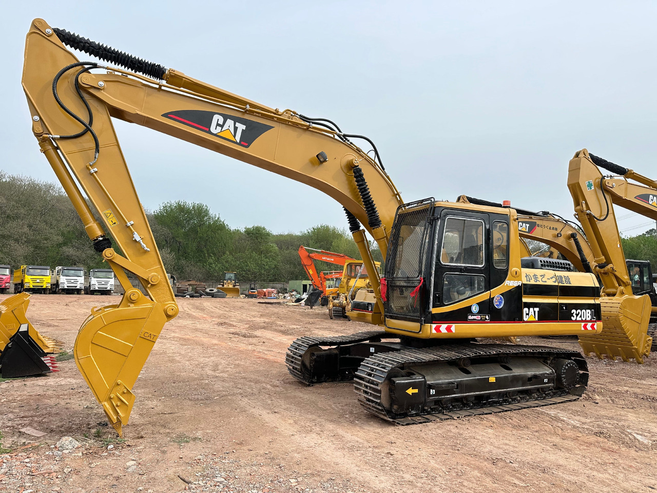 CAT 320BL crawler excavator - Crawler excavator: picture 1 CAT 320BL crawler excavator - Crawler excavator: picture 1