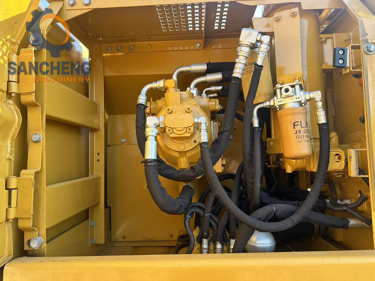 Lease a CATERPILLAR 320B CATERPILLAR 320B: picture 8