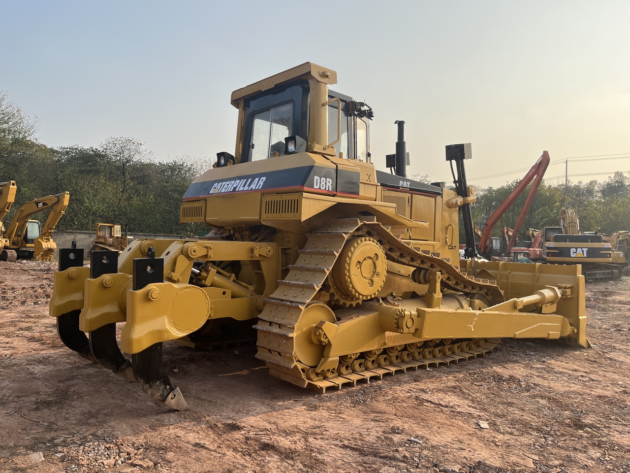 CATERPILLAR D8R - Bulldozer: picture 5 CATERPILLAR D8R - Bulldozer: picture 5