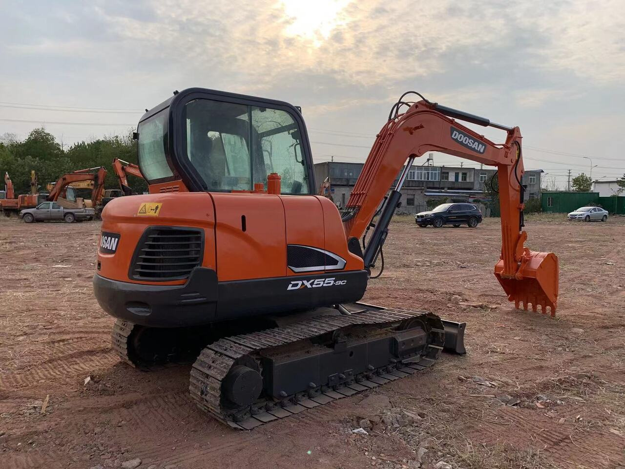 DOOSAN DX55 excavator - Excavator: picture 1 DOOSAN DX55 excavator - Excavator: picture 1