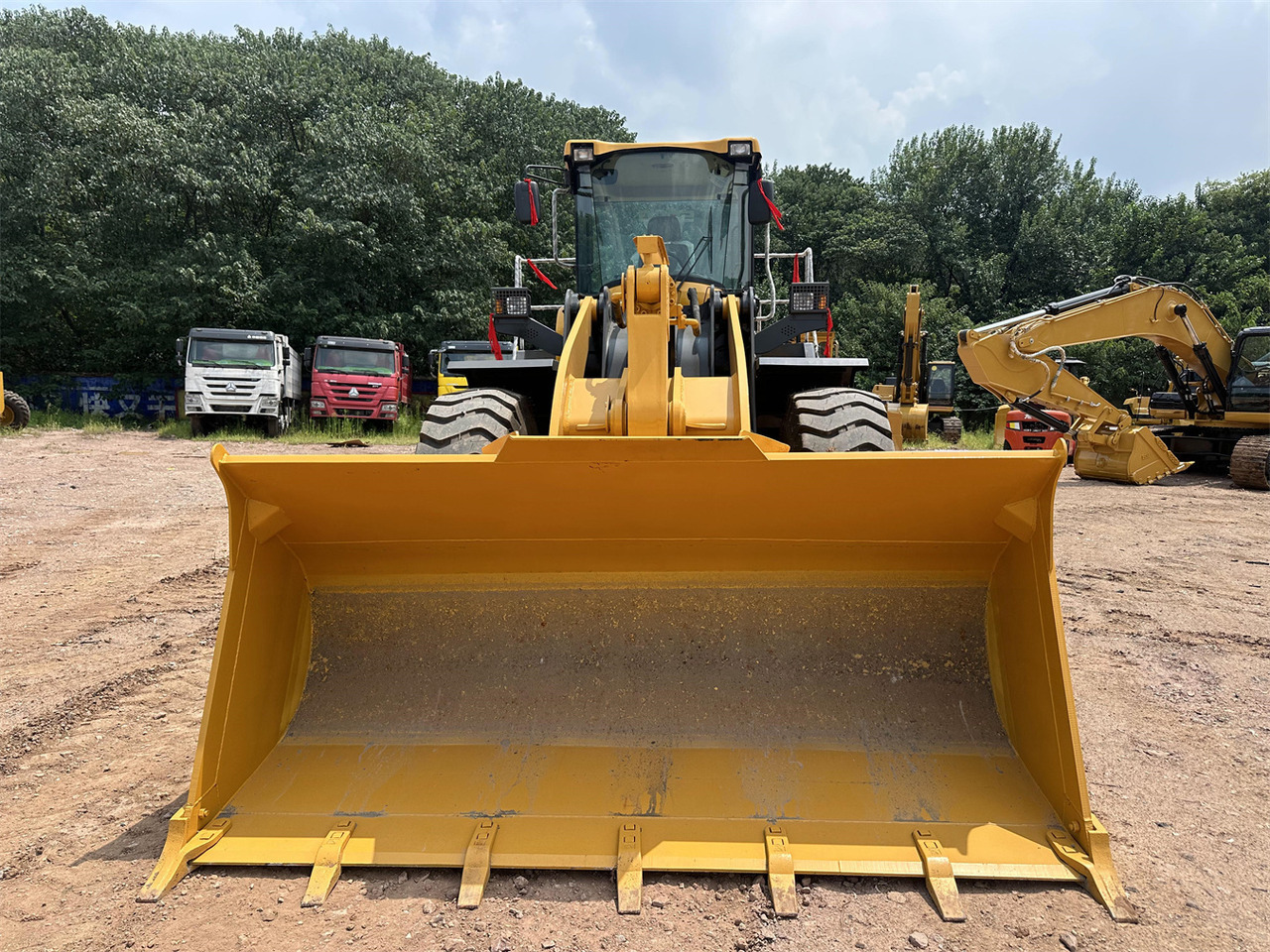 SDLG L956F - Wheel loader: picture 4 SDLG L956F - Wheel loader: picture 4