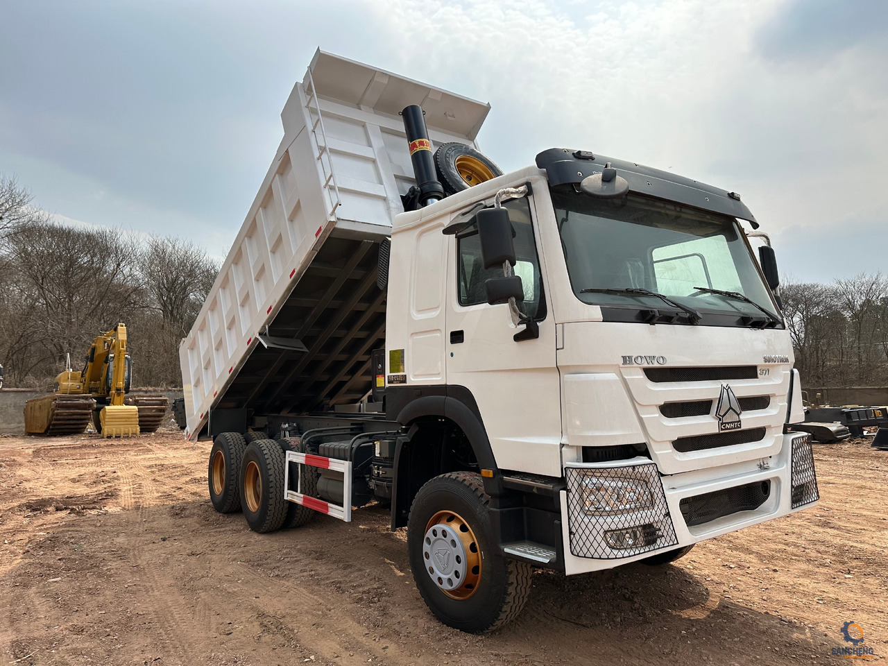 Tipper for transportation of heavy machinery SINOTRUK Howo Dump truck 371: picture 9