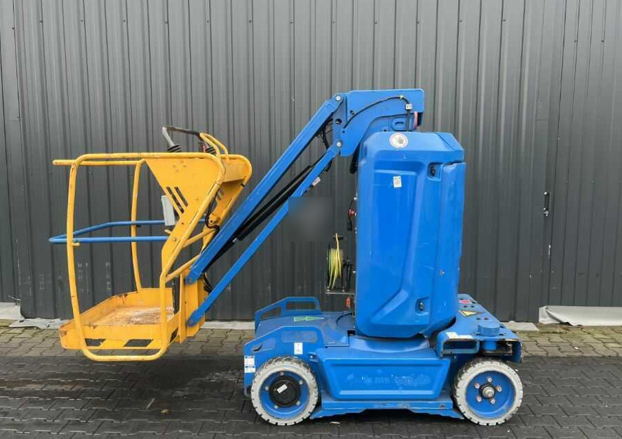 Haulotte STAR 10-1 - Vertical mast lift: picture 2 Haulotte STAR 10-1 - Vertical mast lift: picture 2