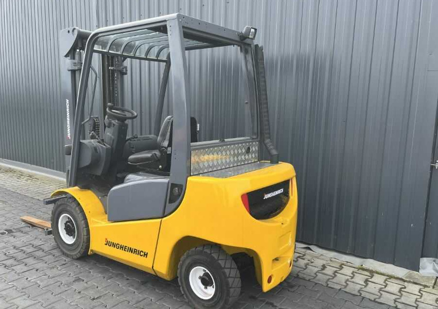 Jungheinrich DFG425 - Diesel forklift: picture 3 Jungheinrich DFG425 - Diesel forklift: picture 3