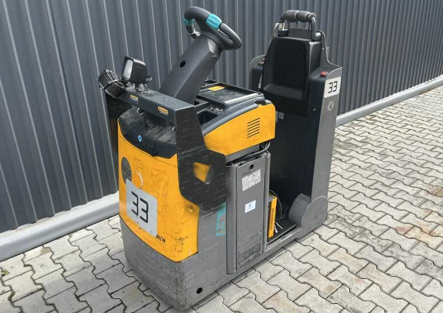Jungheinrich EZS130 - Tow tractor: picture 1 Jungheinrich EZS130 - Tow tractor: picture 1
