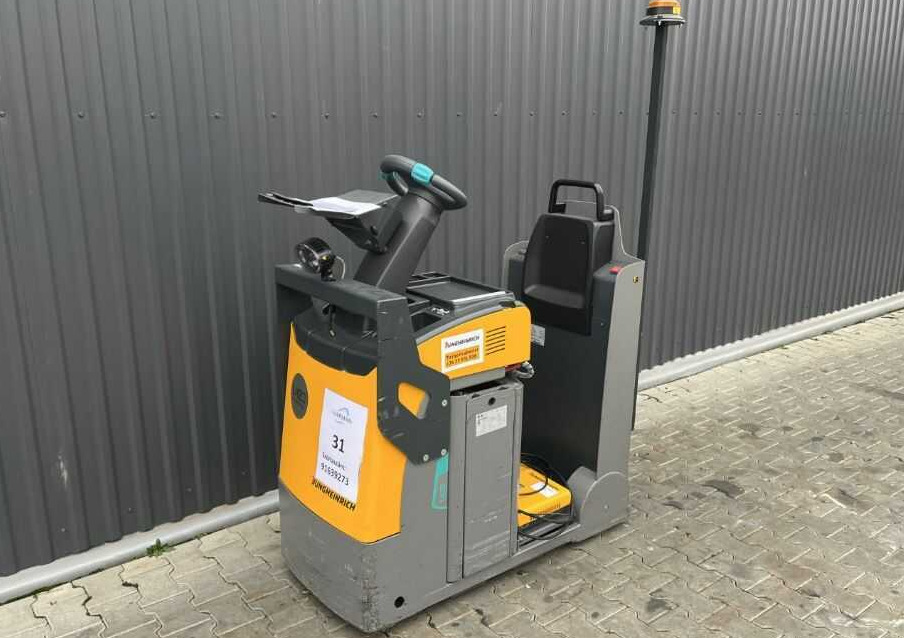 Jungheinrich EZS130 - Tow tractor: picture 4 Jungheinrich EZS130 - Tow tractor: picture 4