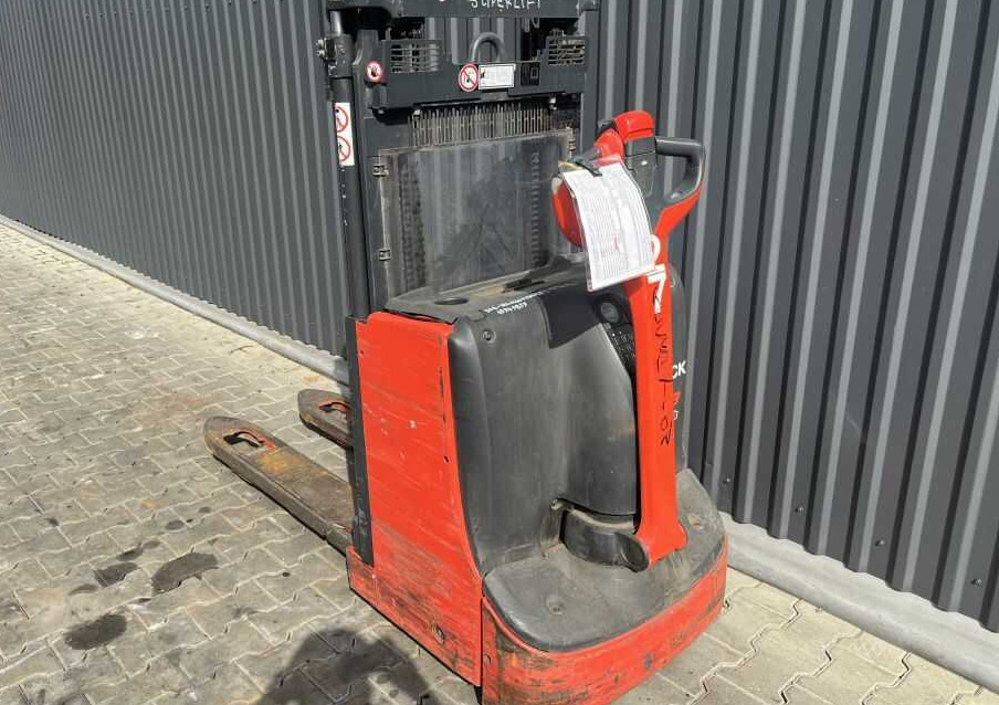 Linde D08 - Stacker: picture 3 Linde D08 - Stacker: picture 3