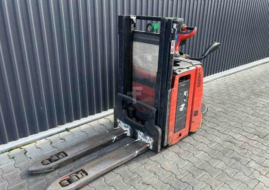 Linde D12AP - Stacker: picture 1 Linde D12AP - Stacker: picture 1