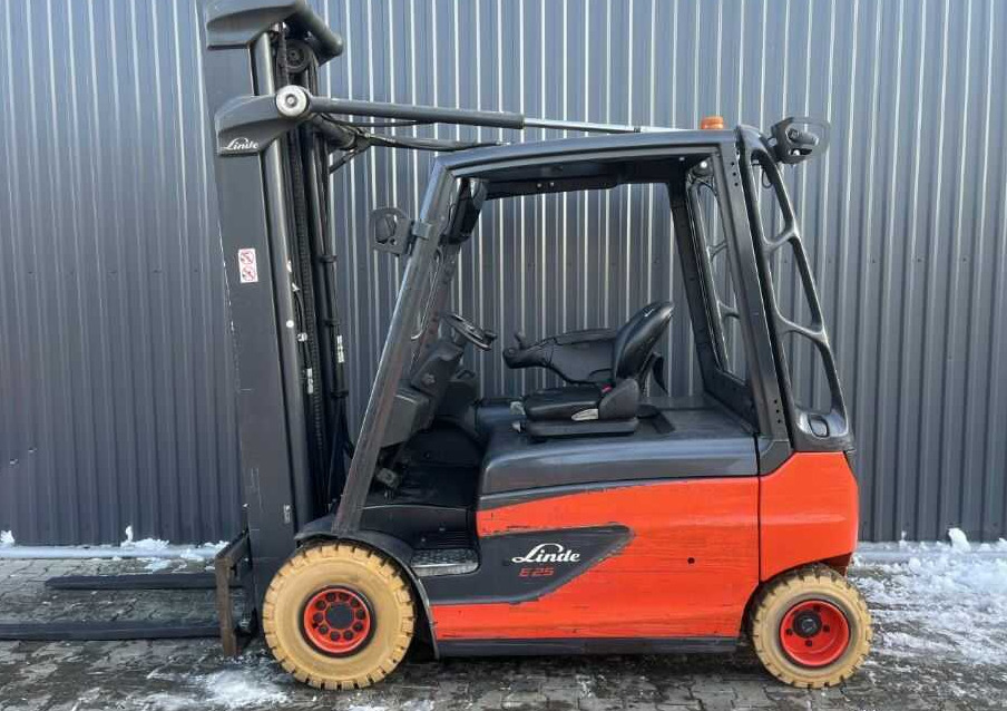 Linde E25L-01 - Electric forklift: picture 2 Linde E25L-01 - Electric forklift: picture 2
