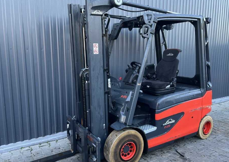 Linde E25L-02 - Electric forklift: picture 1 Linde E25L-02 - Electric forklift: picture 1
