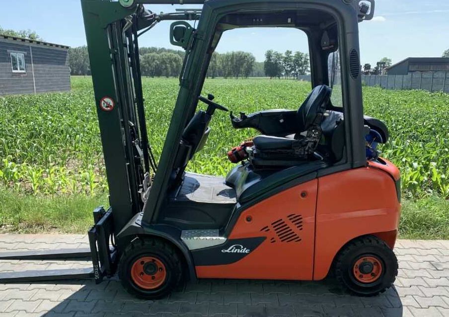 Linde H20T-01 - LPG forklift: picture 1 Linde H20T-01 - LPG forklift: picture 1