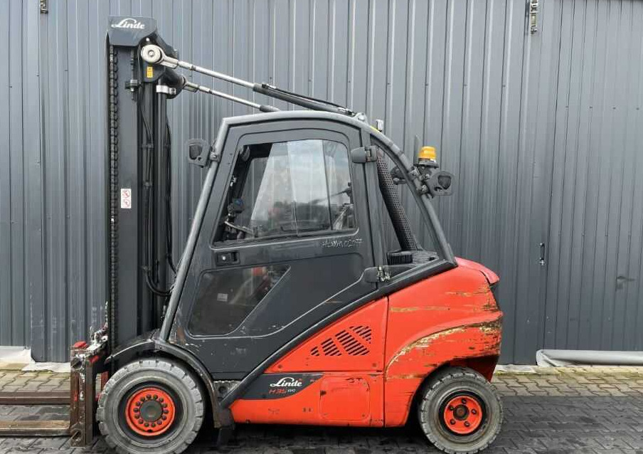 Linde H35D-02 - Diesel forklift: picture 2 Linde H35D-02 - Diesel forklift: picture 2