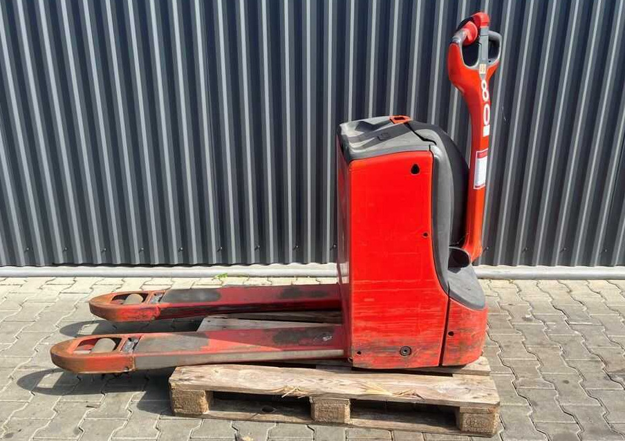 Linde T16 - Pallet truck: picture 2 Linde T16 - Pallet truck: picture 2