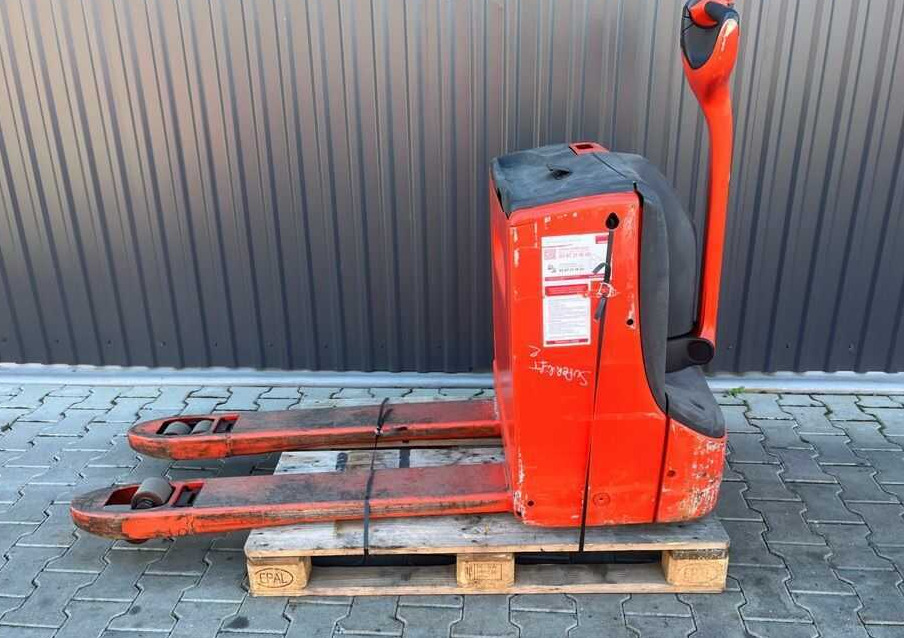 Linde T16 - Pallet truck: picture 2 Linde T16 - Pallet truck: picture 2