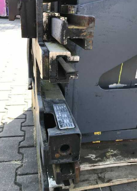 Meyer 3-0403-2, Kartonklammer - Clamp for Material handling equipment: picture 2 Meyer 3-0403-2, Kartonklammer - Clamp for Material handling equipment: picture 2