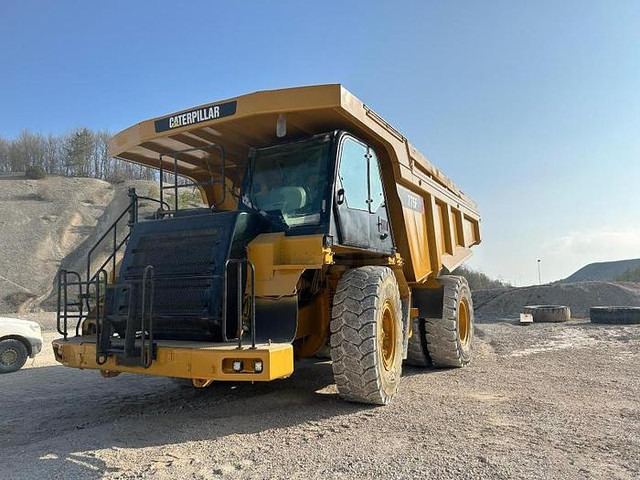 Caterpillar Rebuilt 775F - - Dumper: picture 1 Caterpillar Rebuilt 775F - - Dumper: picture 1