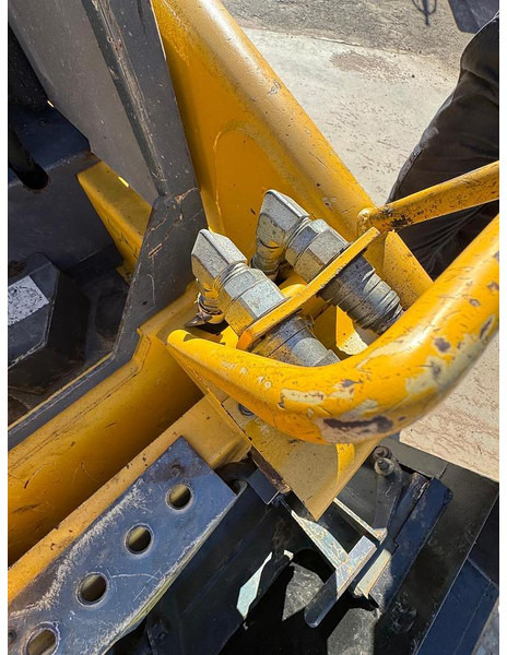 Gehl 1640 - Forestry equipment: picture 5 Gehl 1640 - Forestry equipment: picture 5