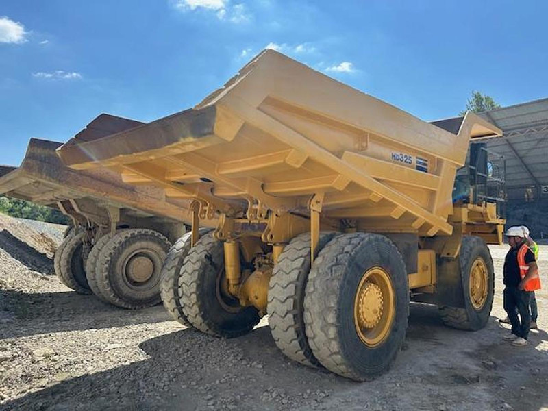 Komatsu HD325-6KE - Dumper: picture 4 Komatsu HD325-6KE - Dumper: picture 4