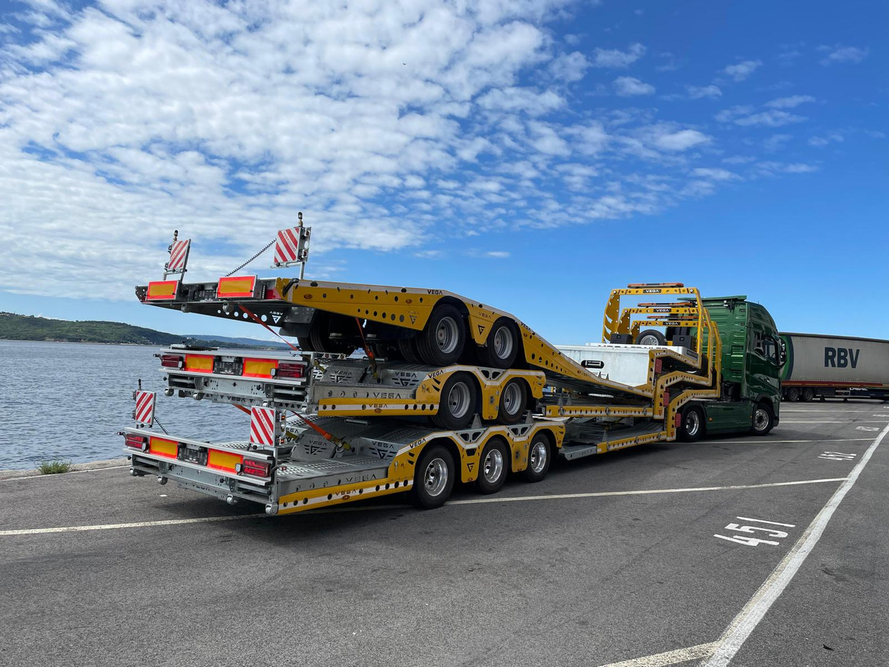 VEGA-3 (TRUCK CARRIER) - Autotransporter semi-trailer: picture 2 VEGA-3 (TRUCK CARRIER) - Autotransporter semi-trailer: picture 2