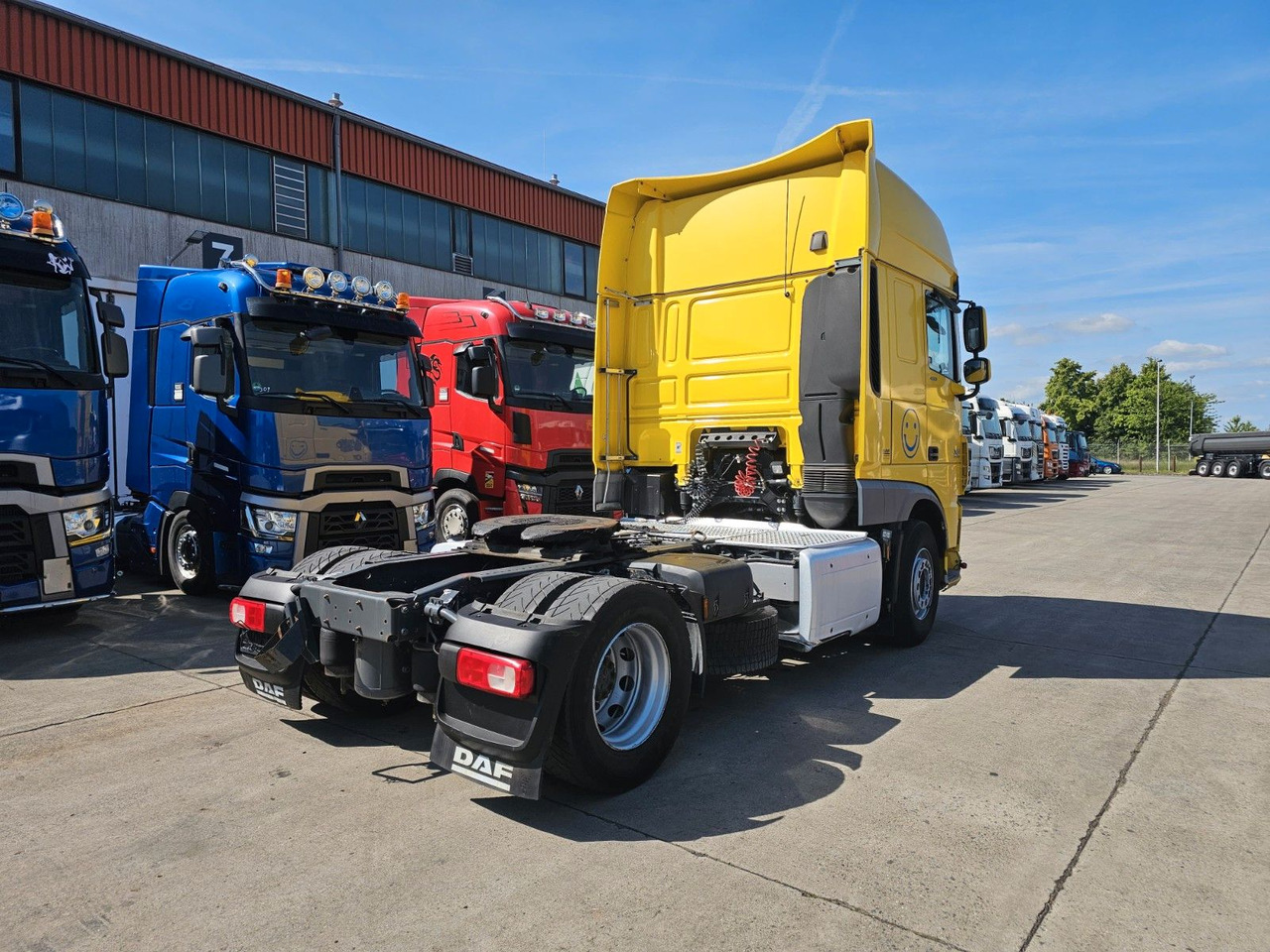 DAF XF 460 FT*STANDKLIMA/-HEIZUNG * RETARDER * TEMPO - Tractor unit: picture 5 DAF XF 460 FT*STANDKLIMA/-HEIZUNG * RETARDER * TEMPO - Tractor unit: picture 5
