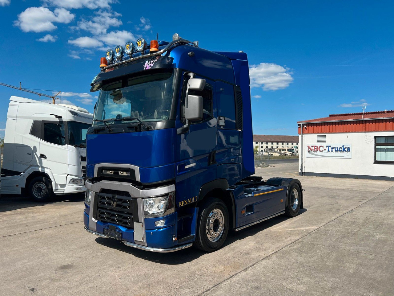 Renault T 520 COMFORT * RETA* STANDKLIMA * LEDER * ALCOA - Tractor unit: picture 1 Renault T 520 COMFORT * RETA* STANDKLIMA * LEDER * ALCOA - Tractor unit: picture 1