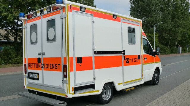 Mercedes-Benz Sprinter 516 WAS  12 Monate Garantie //  - Ambulance: picture 4 Mercedes-Benz Sprinter 516 WAS  12 Monate Garantie //  - Ambulance: picture 4