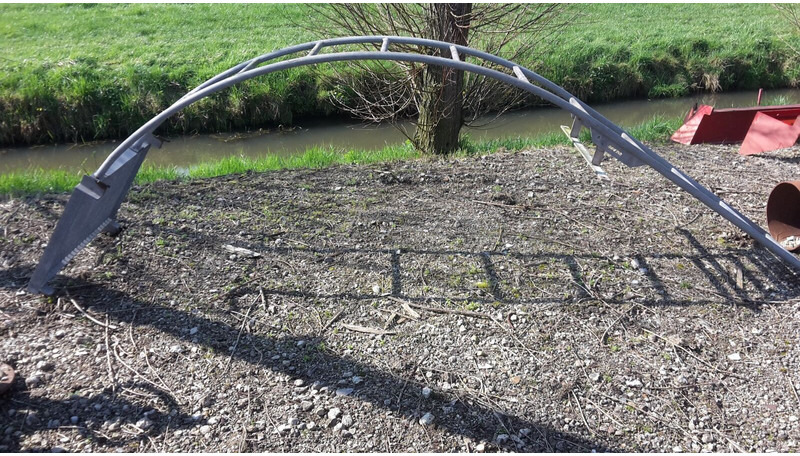 Tank trap - Construction machinery: picture 1 Tank trap - Construction machinery: picture 1