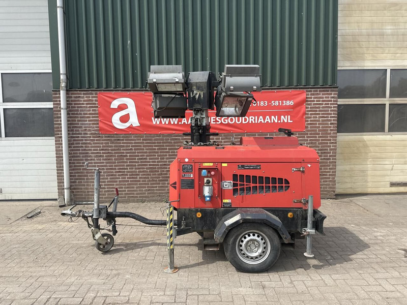 LIGHT tower light lichtmast - Gebruikt - Lighting tower: picture 1 LIGHT tower light lichtmast - Gebruikt - Lighting tower: picture 1