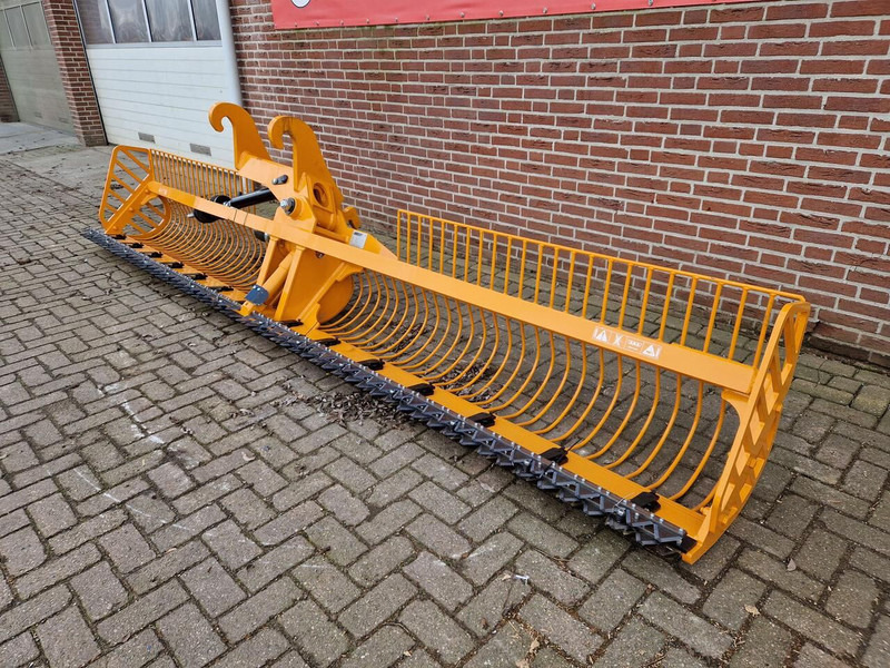 Onbekend Maaikorf - Bucket: picture 2 Onbekend Maaikorf - Bucket: picture 2