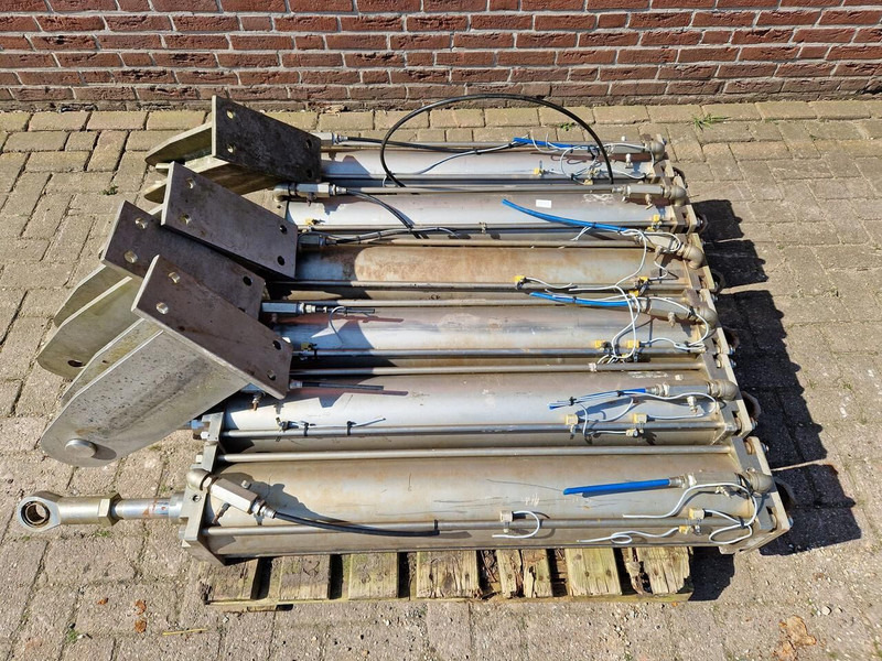 Onbekend  - Hydraulic cylinder: picture 4 Onbekend  - Hydraulic cylinder: picture 4