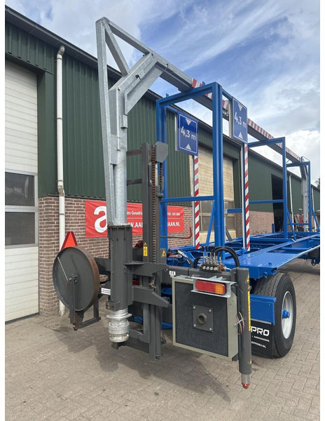 Onbekend - Tractor mounted sprayer: picture 4 Onbekend - Tractor mounted sprayer: picture 4