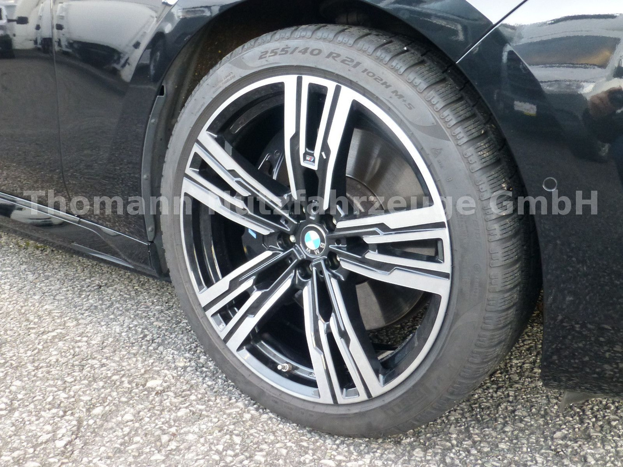 Sedan BMW M760 7 M760 e xDrive Cinema Sky Lounge 2x 21 Zol: picture 20