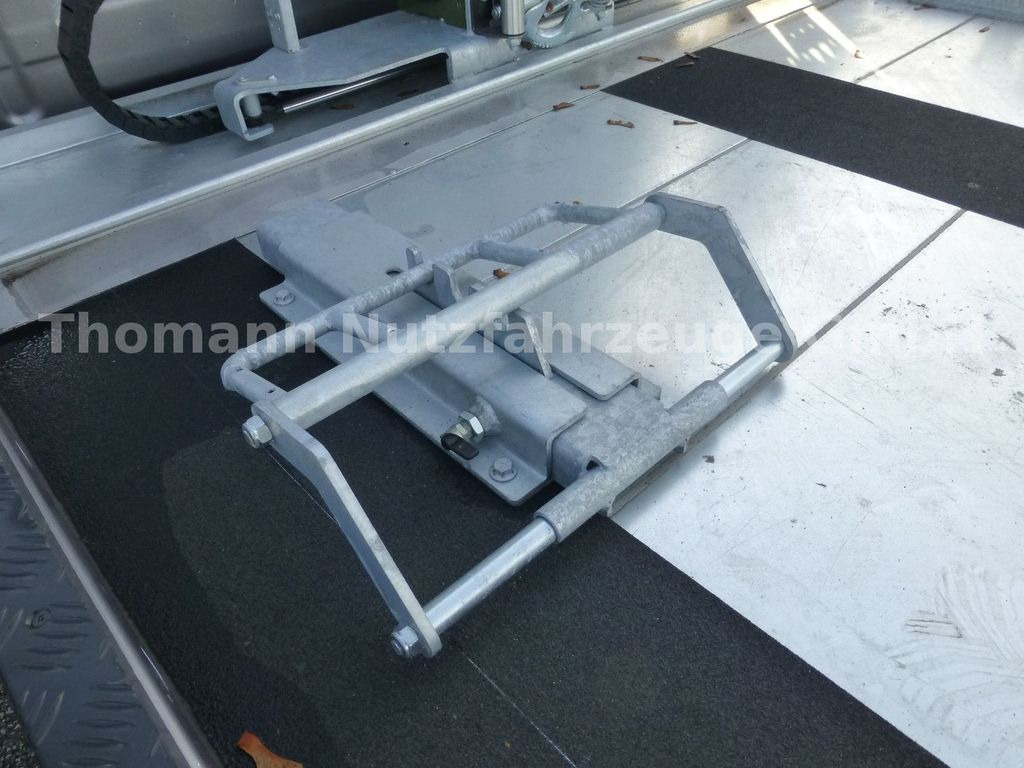 New Tow truck, Van Iveco DAILY 70C18 DoKa Schiebeplateau Luftfed Navi: picture 13