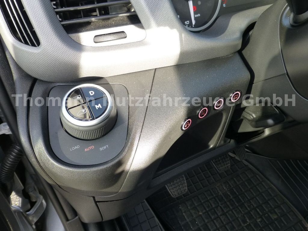 New Tow truck, Van Iveco DAILY 70C18 DoKa Schiebeplateau Luftfed Navi: picture 27