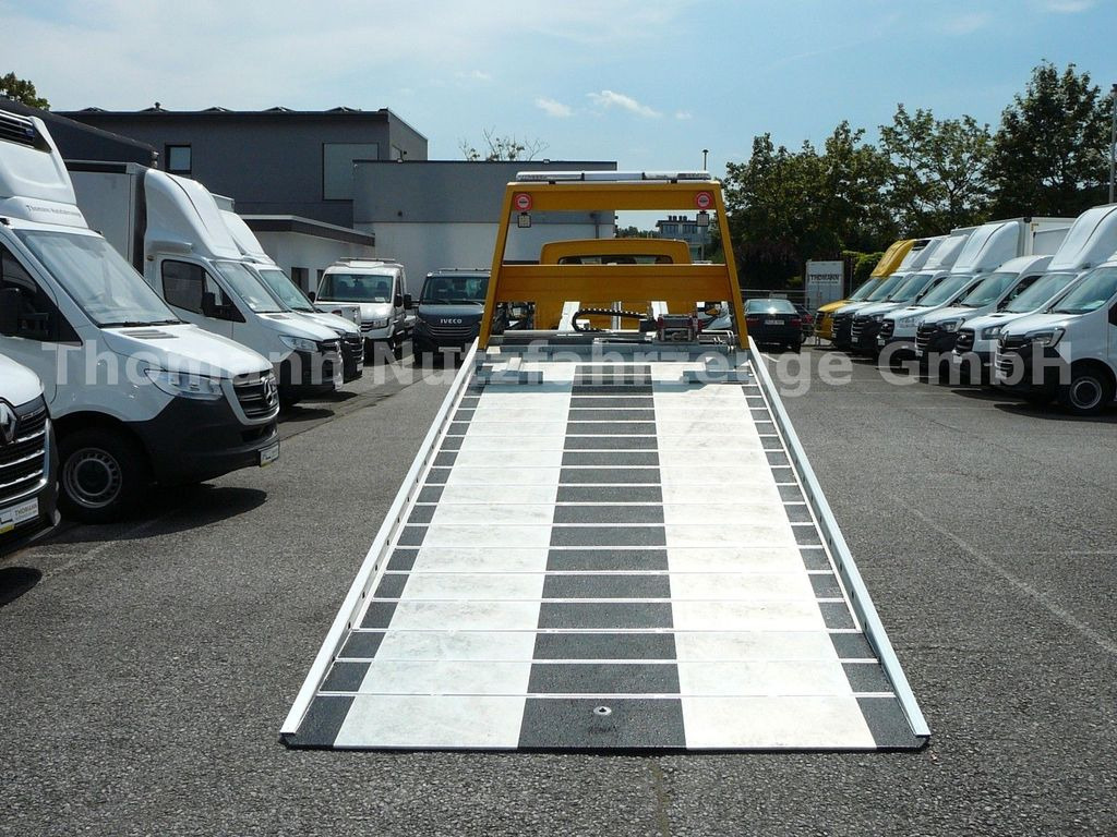 New Tow truck, Van Iveco DAILY 70C18 Schiebeplateau Luftfederung Navi: picture 10