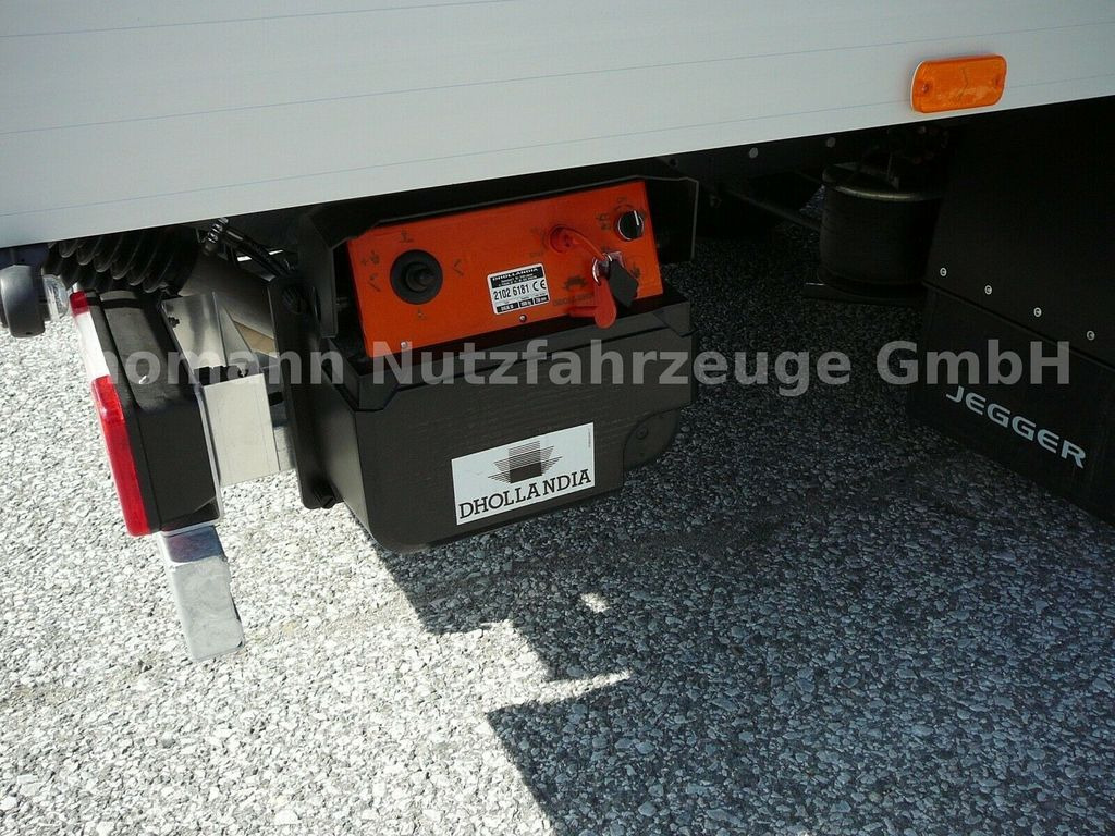 New Box van Iveco Daily 70C18H Koffer LBW Klimaaut.: picture 13