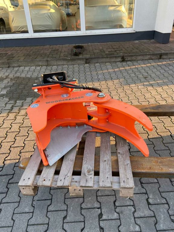 Westtech Woodcracker CL190 Fällkopf Fällgreifer - Attachment for Forestry equipment: picture 1 Westtech Woodcracker CL190 Fällkopf Fällgreifer - Attachment for Forestry equipment: picture 1