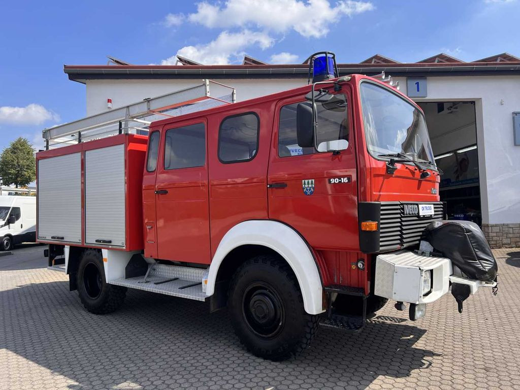 Iveco 75-16 AW 4x4 LF8 Feuerwehr Standheizung 9 Sitze - Fire truck: picture 5 Iveco 75-16 AW 4x4 LF8 Feuerwehr Standheizung 9 Sitze - Fire truck: picture 5