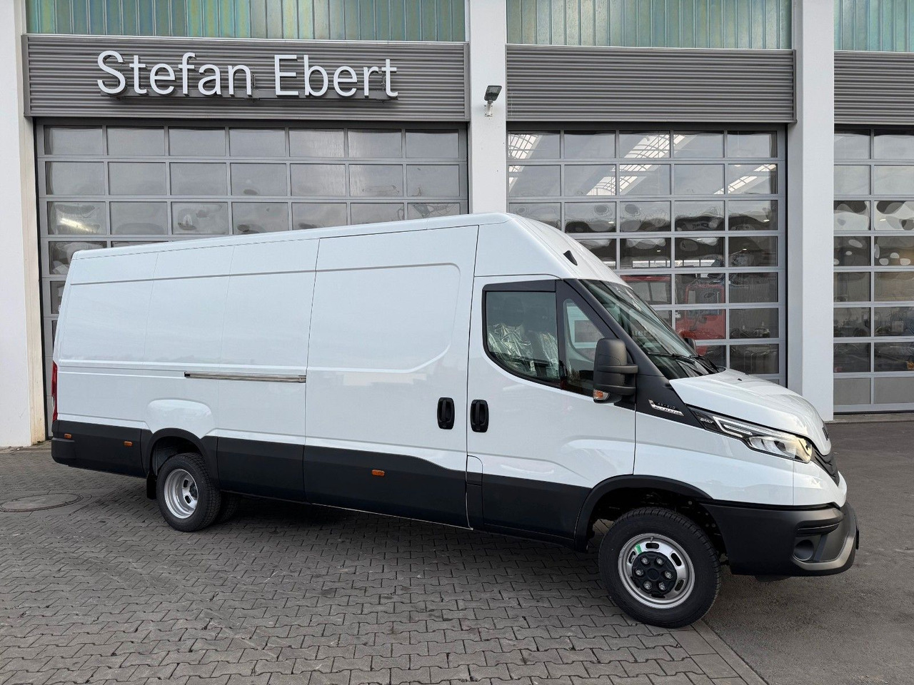 Iveco Daily 35C21 HA8 *R4.100mm*AHK*LED*Automatik* - Panel van: picture 2 Iveco Daily 35C21 HA8 *R4.100mm*AHK*LED*Automatik* - Panel van: picture 2