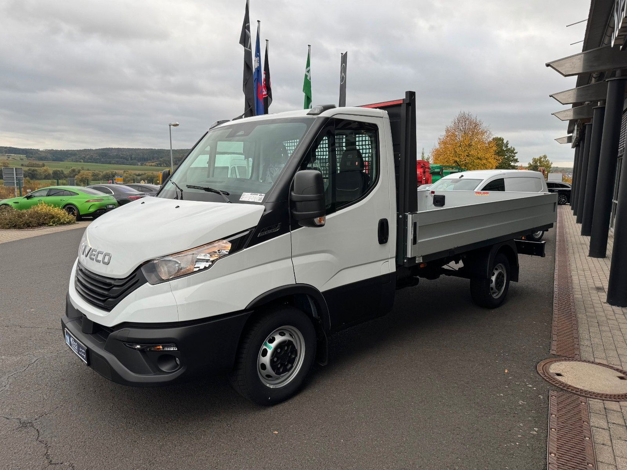 Iveco Daily 35S16 A8 *R3.450mm*Automatik*AHK*Kamera* - Flatbed van: picture 3 Iveco Daily 35S16 A8 *R3.450mm*Automatik*AHK*Kamera* - Flatbed van: picture 3